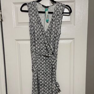 41 Hawthorn Monochrome V-Neck Wrap Dress